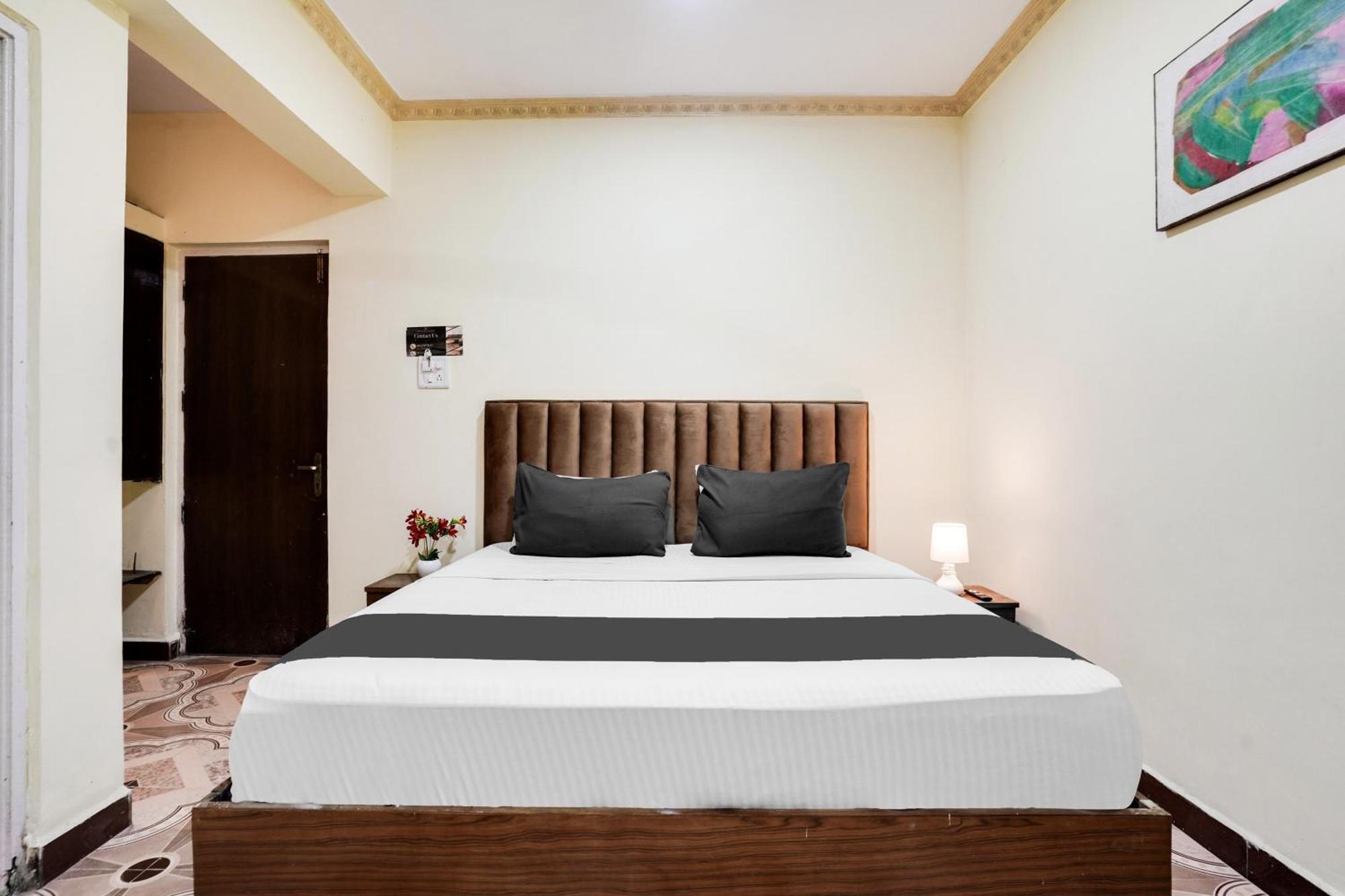 Hotel Super Collection O 3*